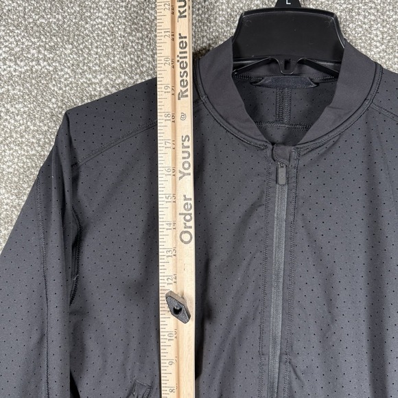 Lululemon Final Lap Jacket Women's Size 6 Black Vented Full Zip Performance Run - Picture 3 of 6